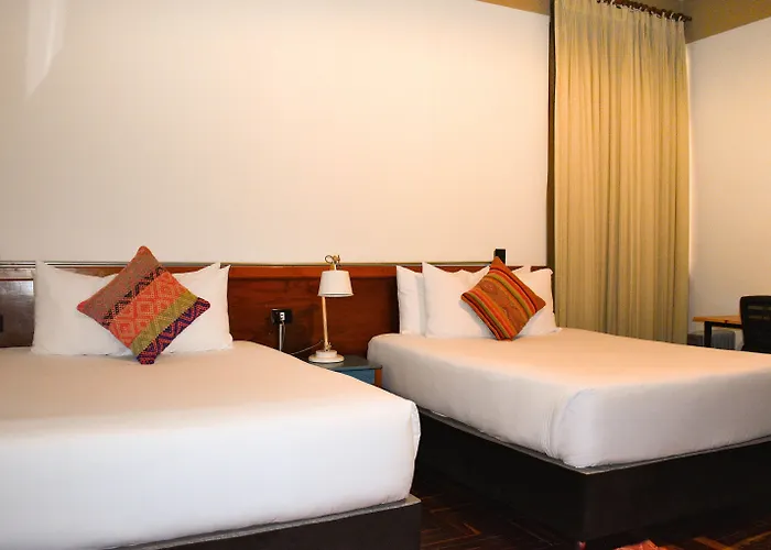 Hotel Nodo Garcilaso 3*