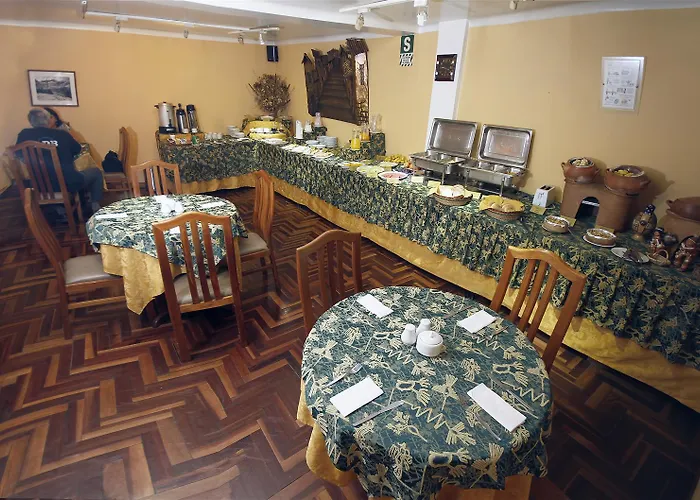 Hotel Nodo Garcilaso 3*